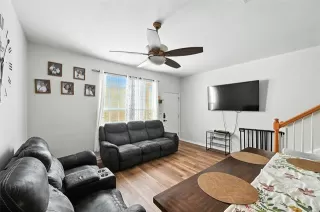 Photo #3: 21039046 Listing