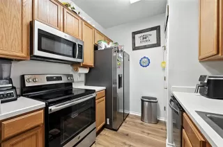 Photo #5: 21039046 Listing