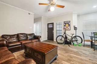 Photo #4: 21039373 Listing 