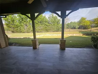 Photo #4: 21040240 Listing 