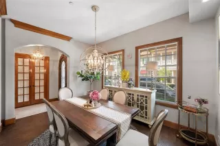 Photo #5: 21040537 Listing