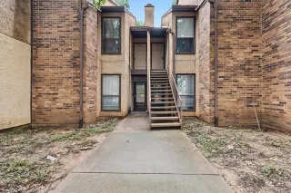 Photo #4: 21040906 Listing