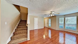 Photo #3: 21041387 Listing 