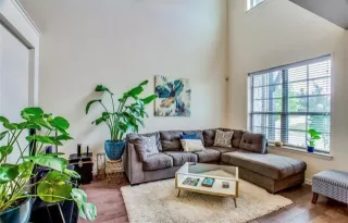 Photo #5: 21042925 Listing 