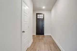 Photo #5: 21043254 Listing