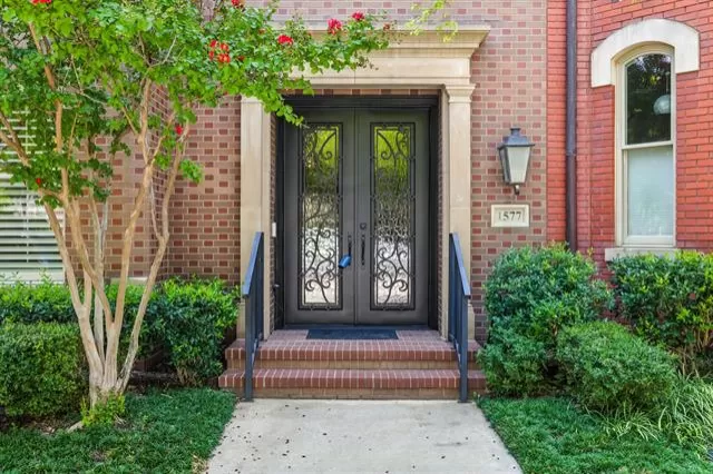 MLS: 21043553 Condo For Sale