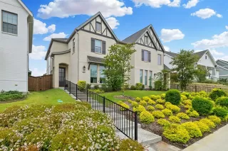 Photo #3: 21045059 Listing 