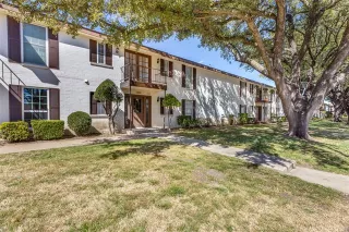 Photo #2: 21046835 Listing