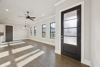 Photo #6: 21047182 Listing