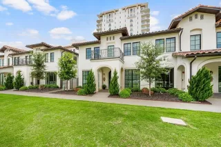 Photo #2: 21048865 Listing 