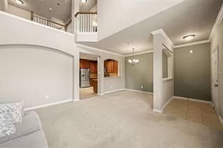 Photo #5: 21049049 Listing 
