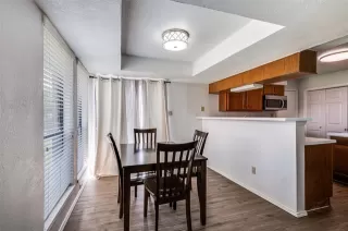 Photo #5: 21049591 Listing 