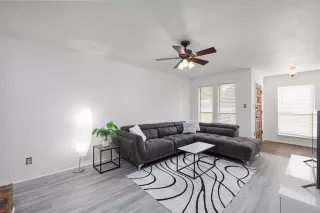 Photo #3: 21050896 Listing 