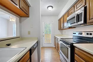 Photo #6: 21051037 Listing 