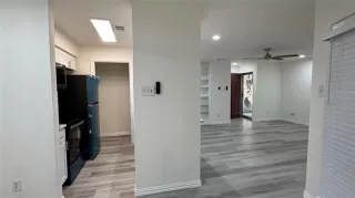 Photo #6: 21051797 Listing