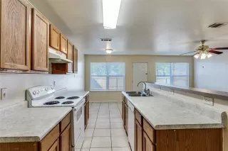 Photo #5: 21052113 Listing 