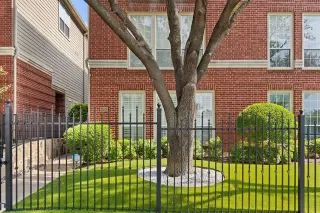 Photo #2: 21053092 Listing