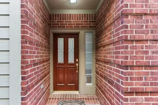 Photo #6: 21053092 Listing