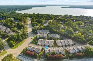 Photo #2: 21053290 Listing