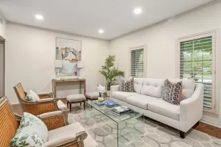 Photo #5: 21054128 Listing