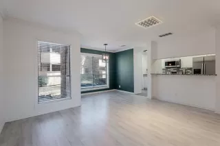 Photo #4: 21054269 Listing