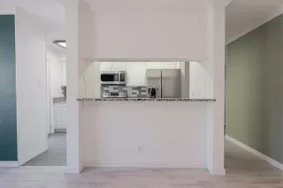 Photo #6: 21054269 Listing