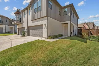 Photo #3: 21055029 Listing