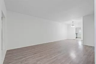 Photo #3: 21056372 Listing