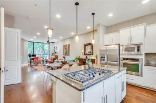 Photo #6: 21058464 Listing 