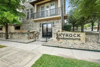 More Details about MLS # 21058687 : 2800 SANDAGE AVENUE #207