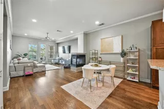 Photo #3: 21058687 Listing 