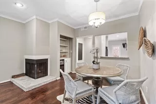 Photo #6: 21058792 Listing 