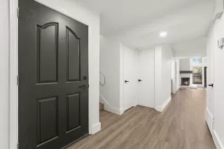 Photo #3: 21059138 Listing