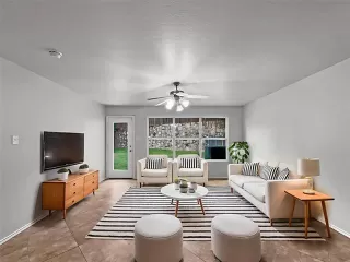 Photo #6: 21059950 Listing