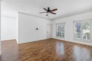 Photo #4: 21060432 Listing 