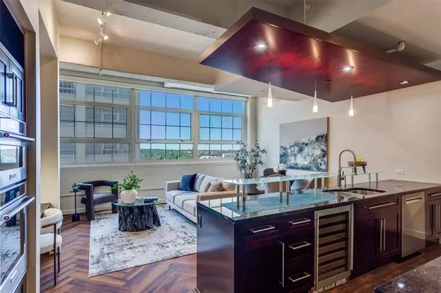 MLS: 21061748 Condo For Sale