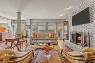 Photo #2: 21062530 Listing