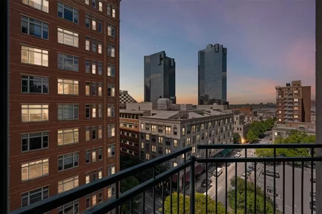 MLS: 21062555 Condo For Sale