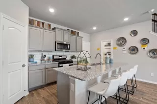 Photo #3: 21063808 Listing 