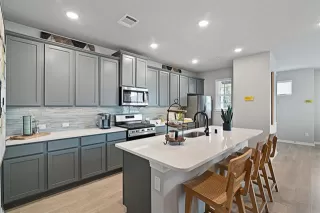 Photo #5: 21063824 Listing 