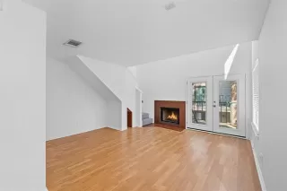 Photo #4: 21063997 Listing 