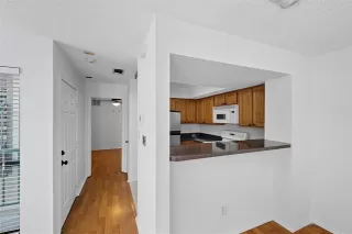 Photo #6: 21063997 Listing 