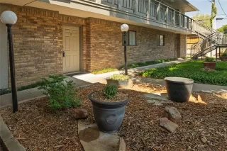 Photo #5: 21064409 Listing 