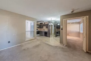 Photo #5: 21064776 Listing 