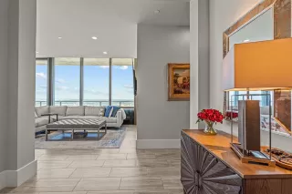 Photo #6: 21068277 Listing