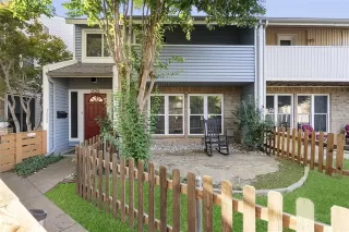 Photo #3: 21070926 Listing