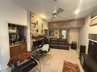 Photo #3: 21071725 Listing