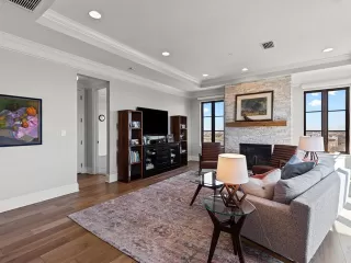 Photo #4: 21071746 Listing 