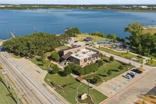 Photo #6: 21073694 Listing