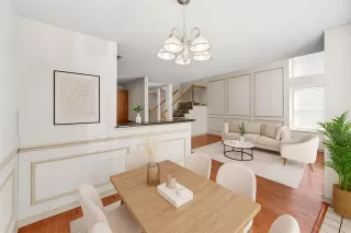 Photo #5: 21074352 Listing